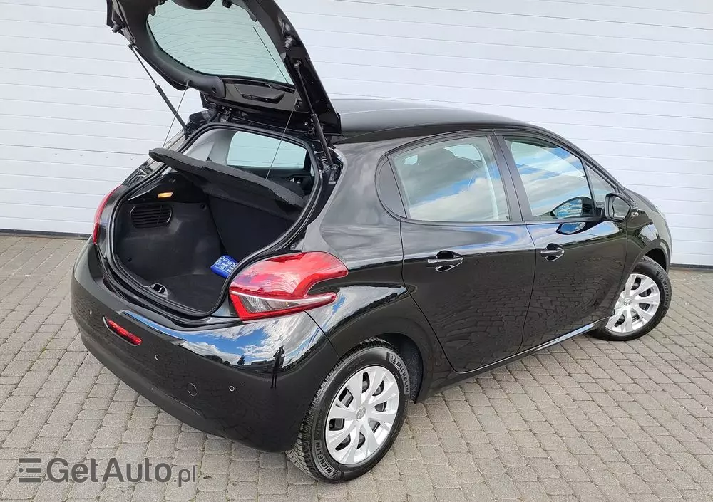 PEUGEOT 208 1.2 PureTech Style