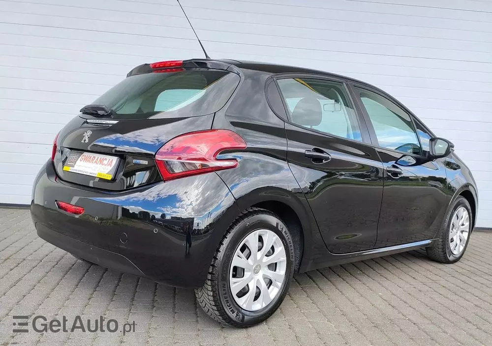 PEUGEOT 208 1.2 PureTech Style