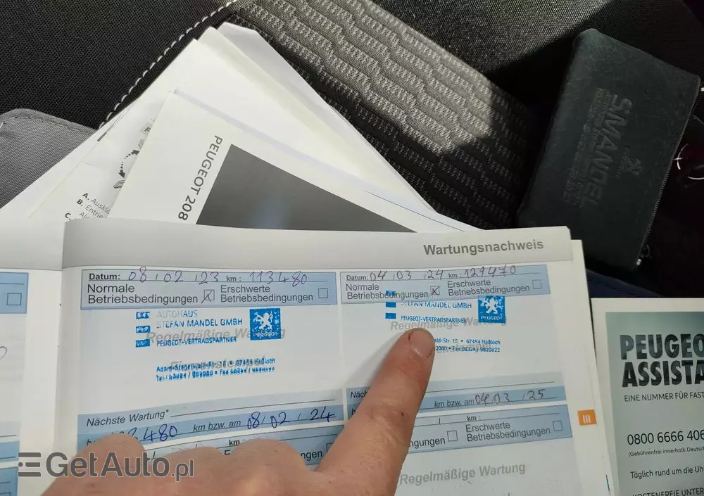 PEUGEOT 208 1.2 PureTech Style