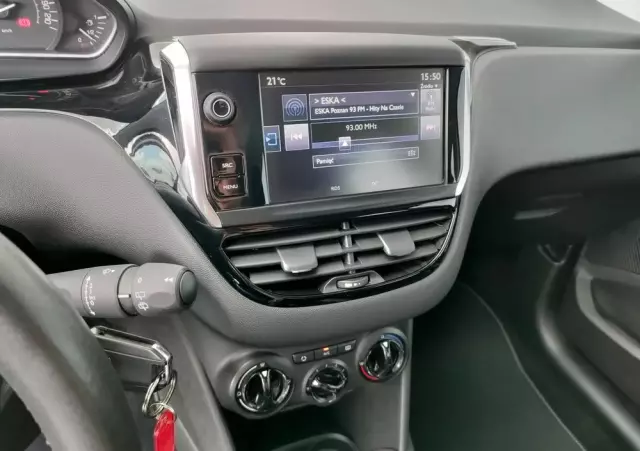 PEUGEOT 208 1.2 PureTech Style