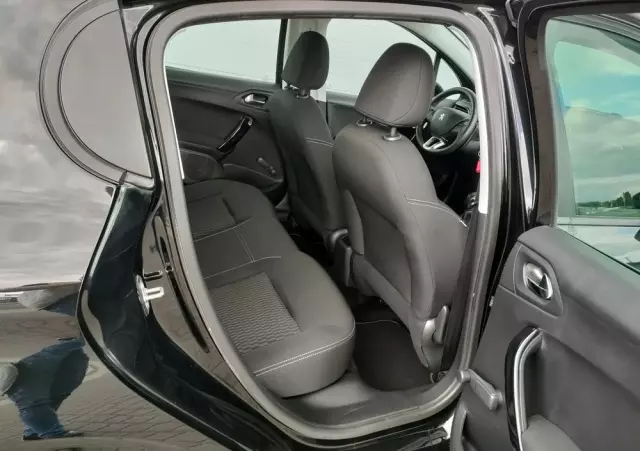 PEUGEOT 208 1.2 PureTech Style