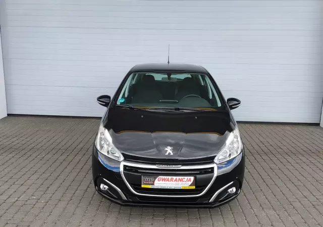 PEUGEOT 208 1.2 PureTech Style