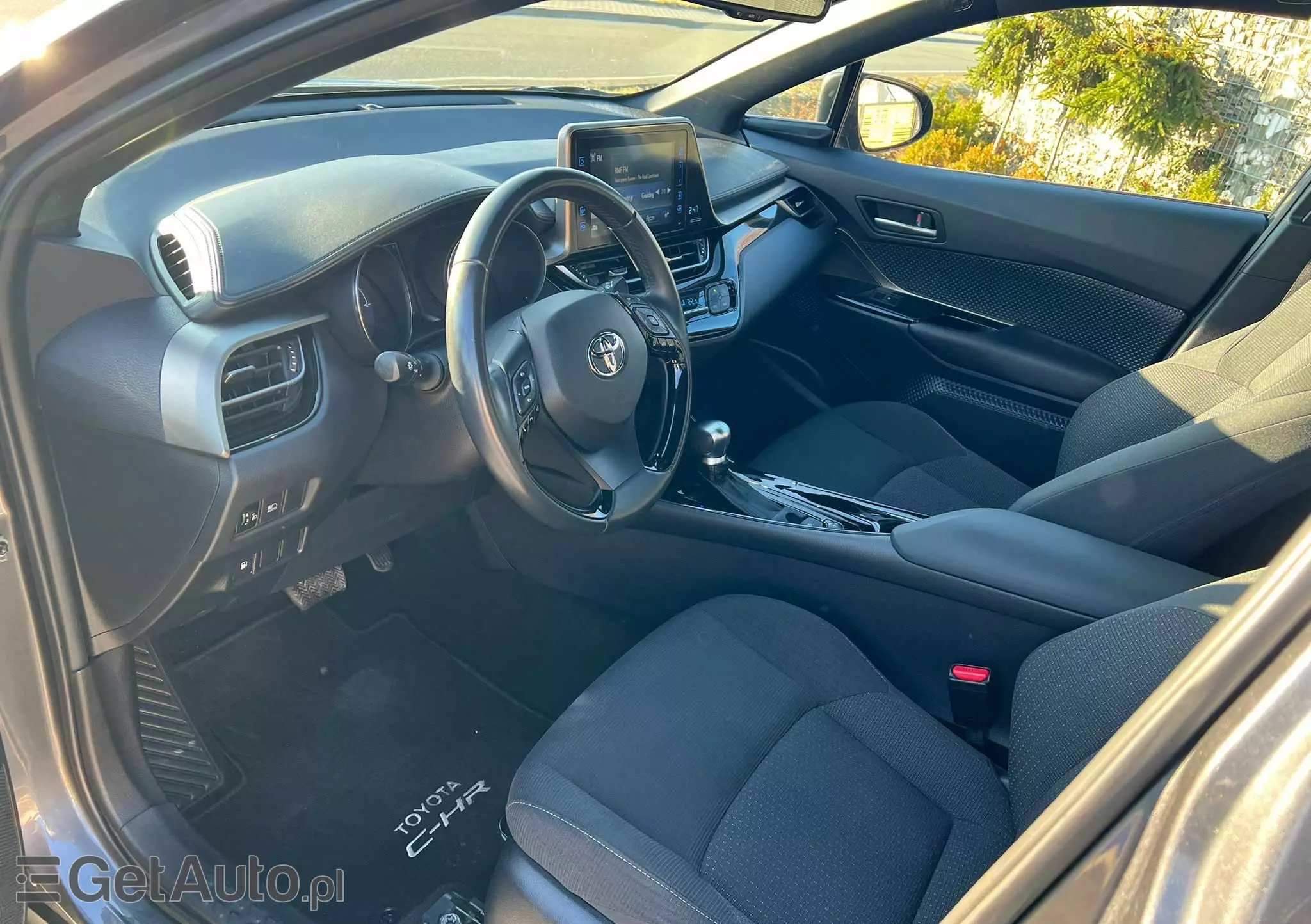 TOYOTA C-HR 1.8 Hybrid Dynamic