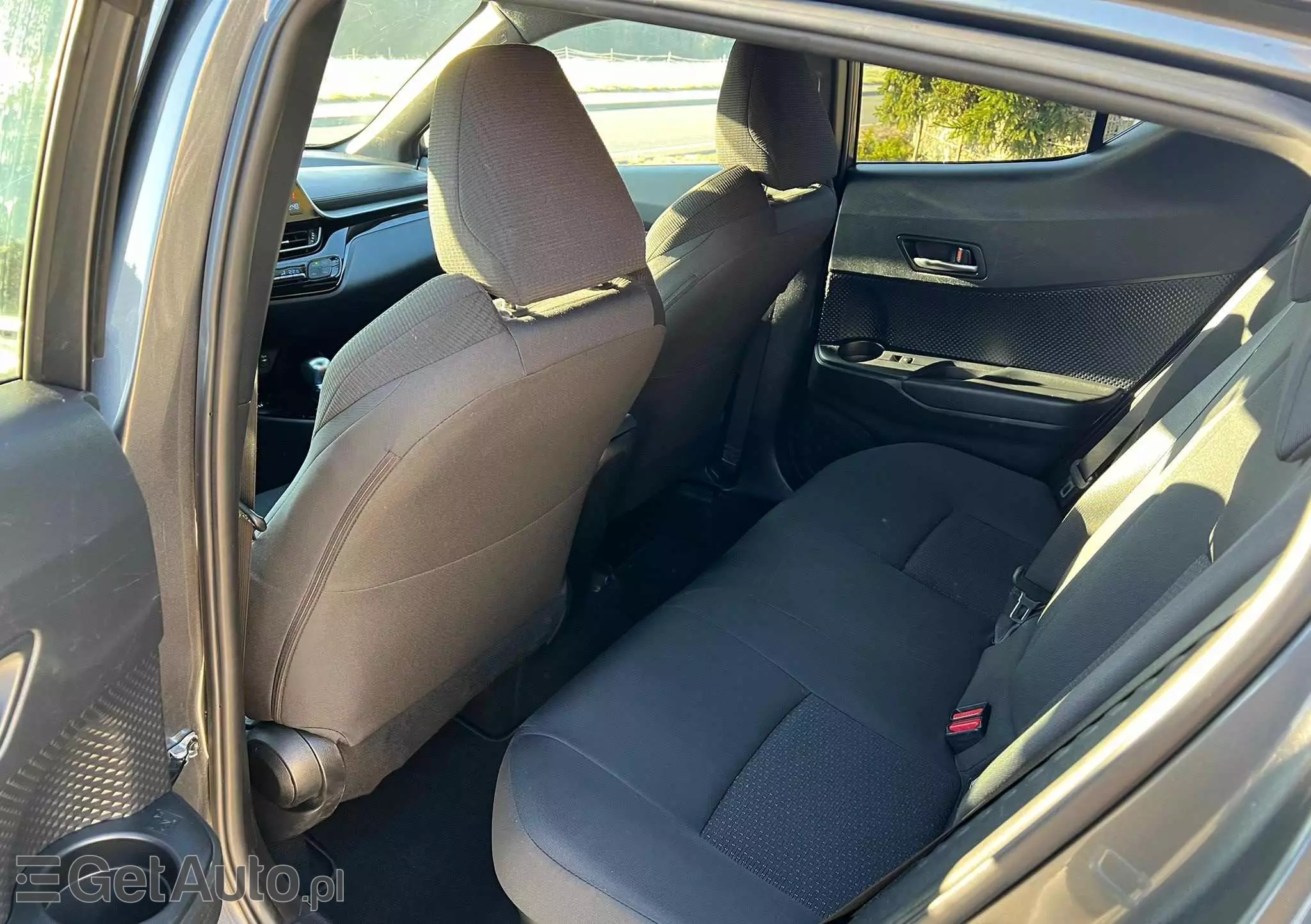 TOYOTA C-HR 1.8 Hybrid Dynamic