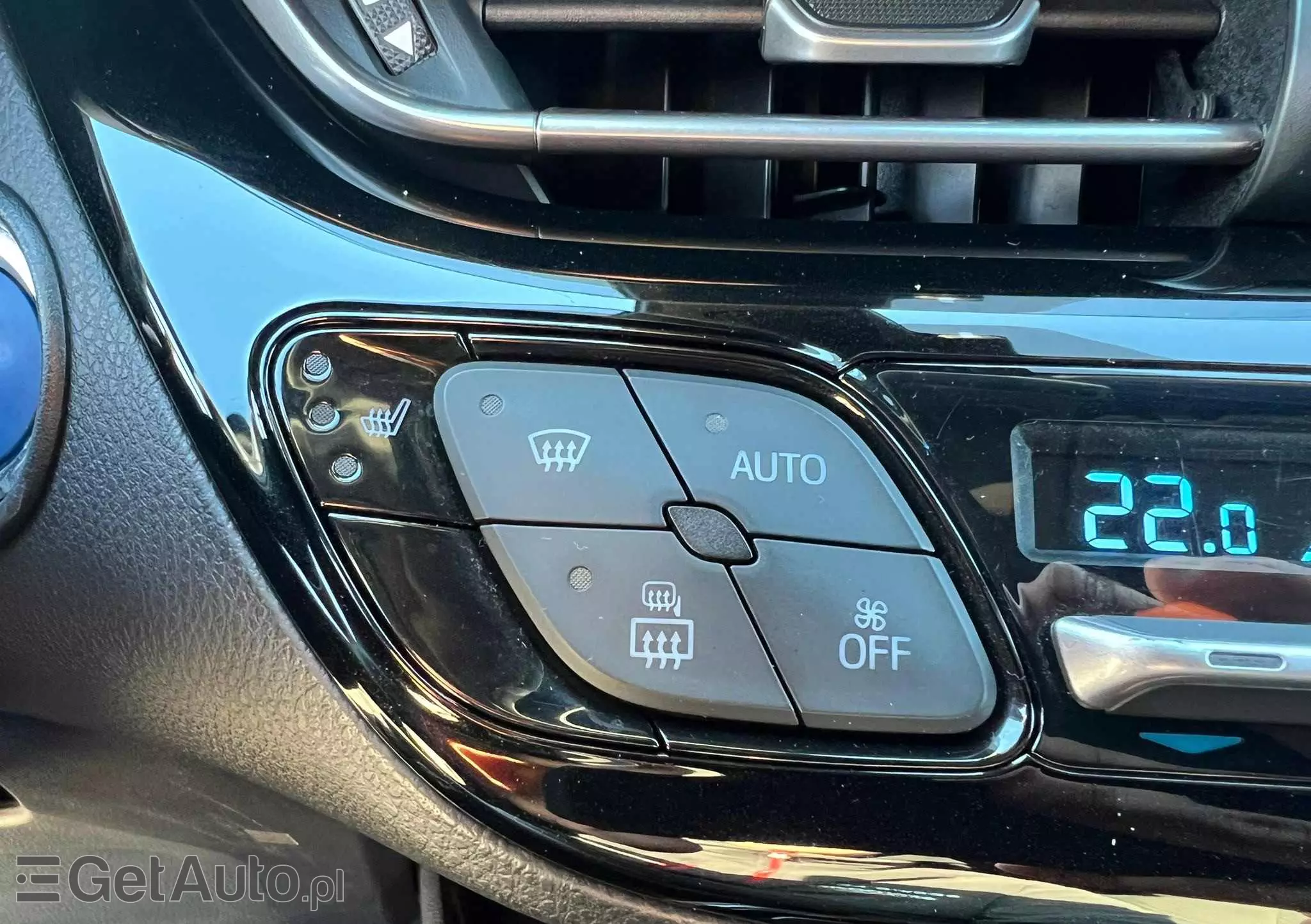 TOYOTA C-HR 1.8 Hybrid Dynamic