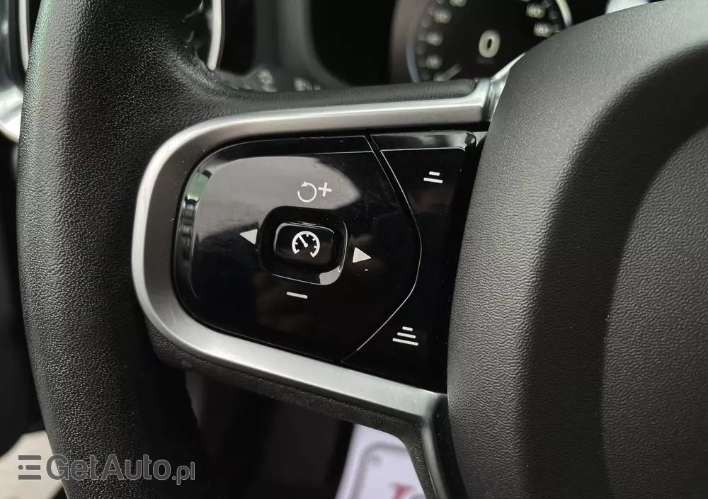 VOLVO V60 D4 Geartronic Inscription