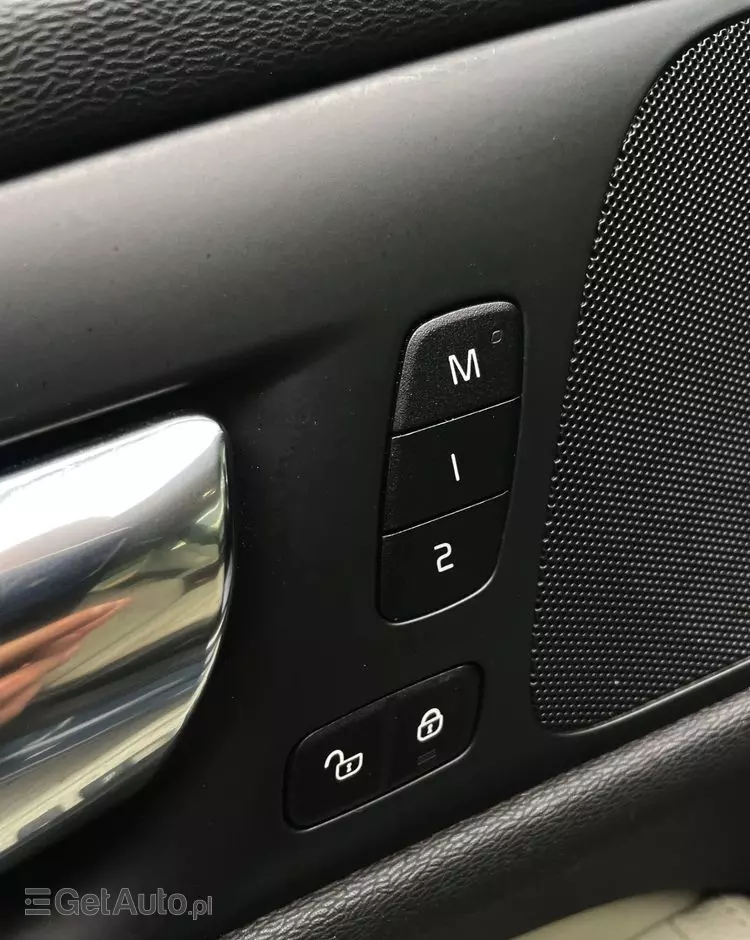 VOLVO V60 D4 Geartronic Inscription