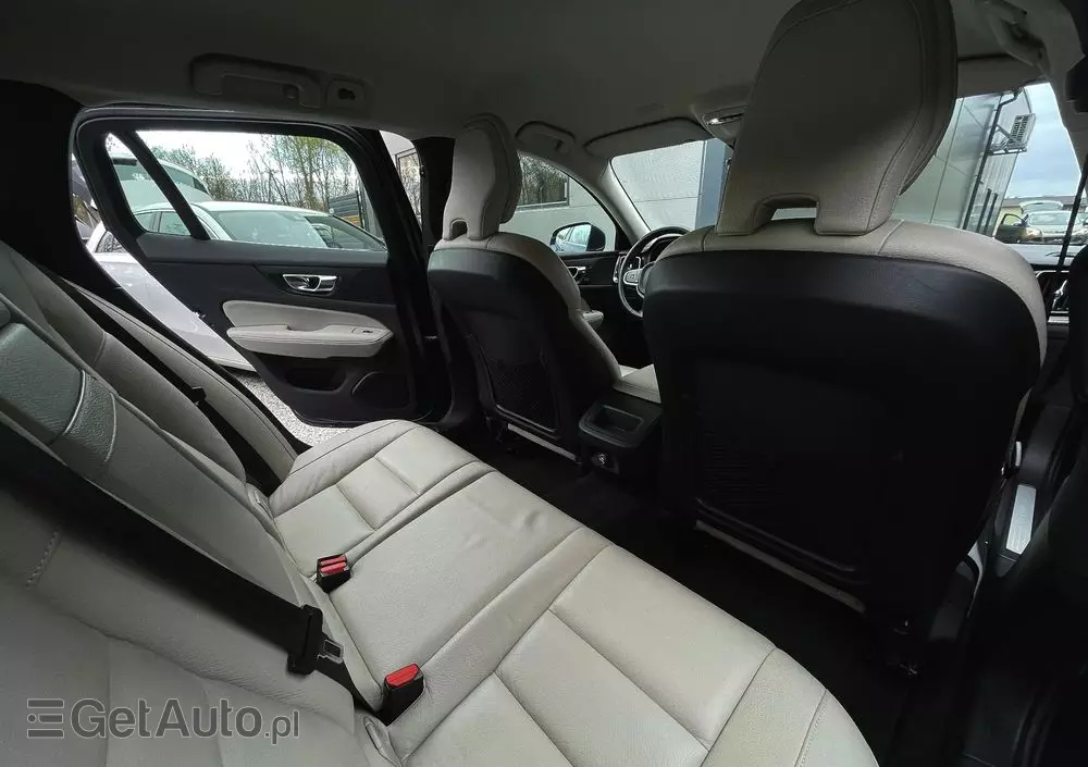 VOLVO V60 D4 Geartronic Inscription