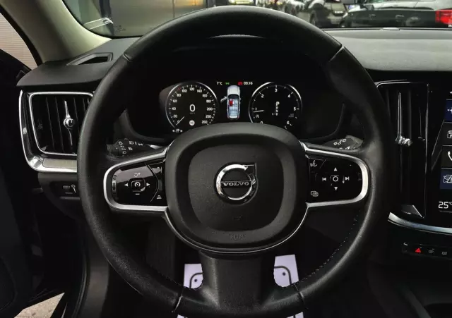 VOLVO V60 D4 Geartronic Inscription