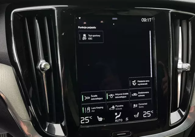 VOLVO V60 D4 Geartronic Inscription