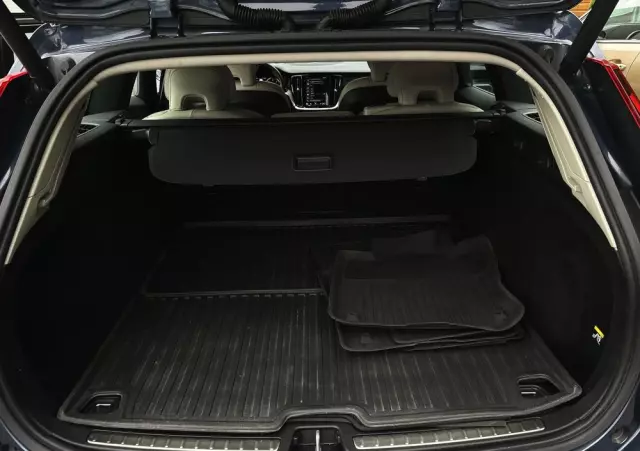 VOLVO V60 D4 Geartronic Inscription
