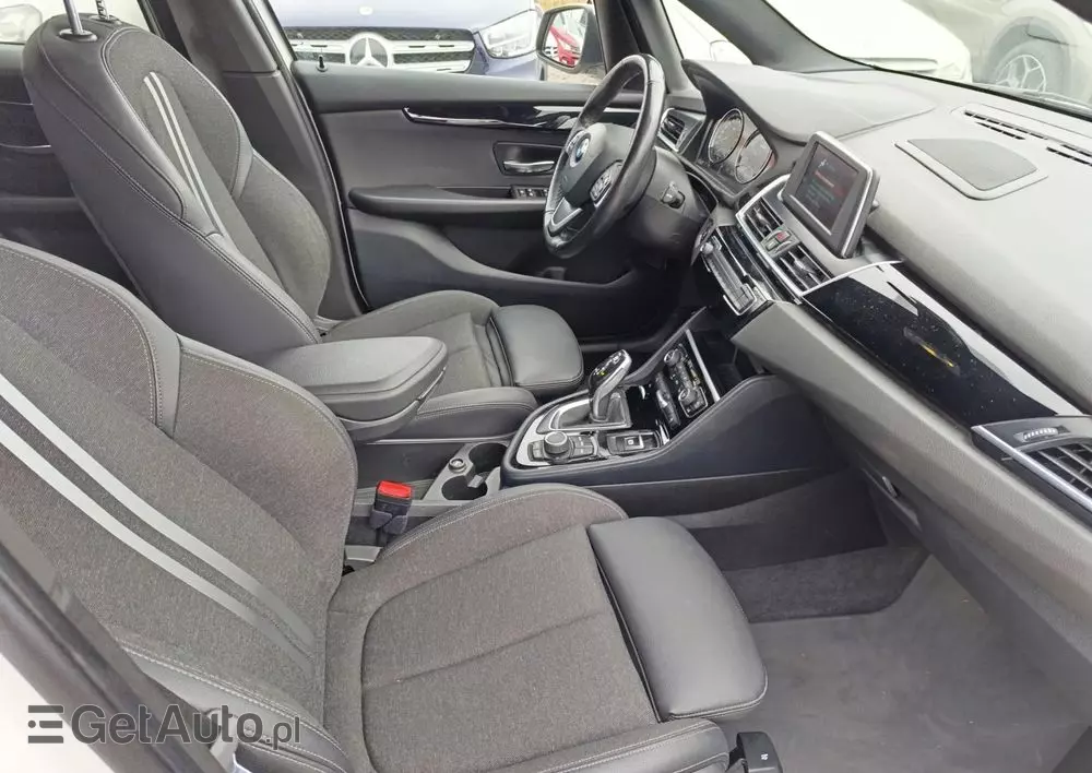 BMW Seria 2 216d Active Tourer Advantage