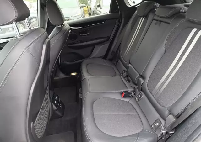 BMW Seria 2 216d Active Tourer Advantage