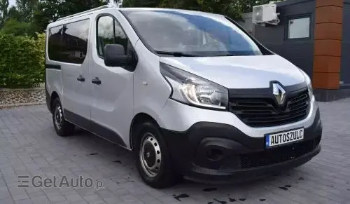 RENAULT Trafic 