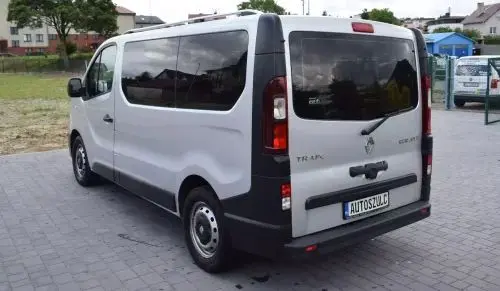 RENAULT Trafic 