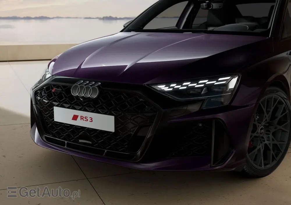 AUDI RS3 Limousine 