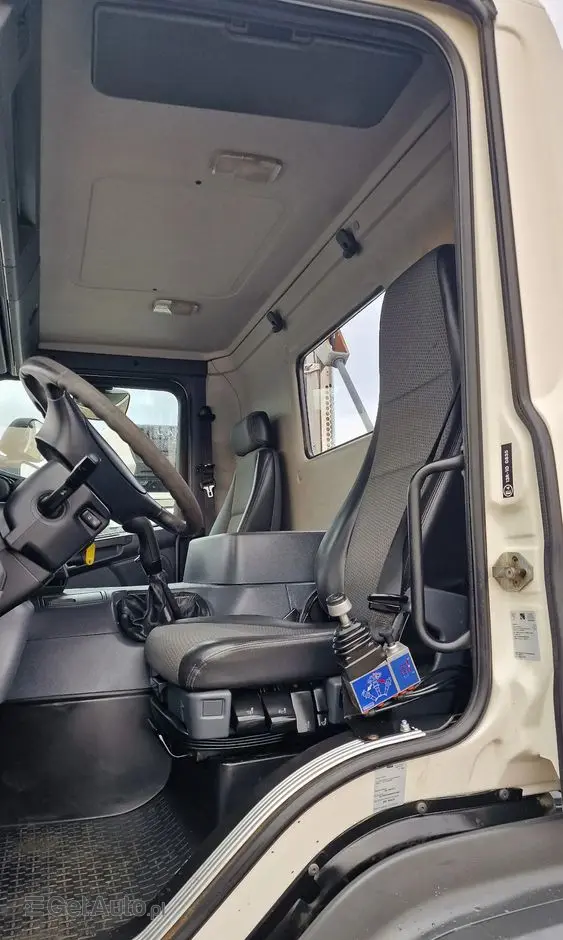 SCANIA P360 Kiper 8x4 Hydroburta Manual Resory 