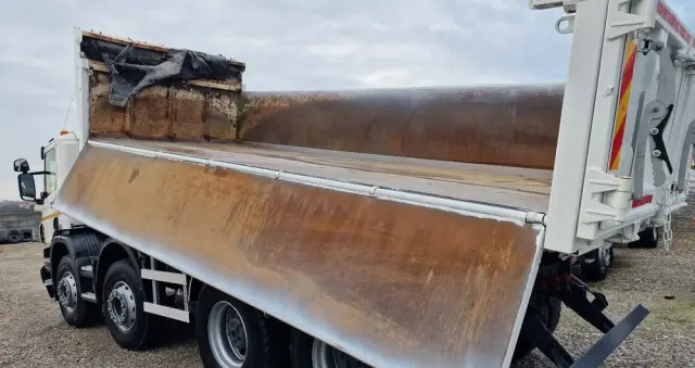 SCANIA P360 Kiper 8x4 Hydroburta Manual Resory 