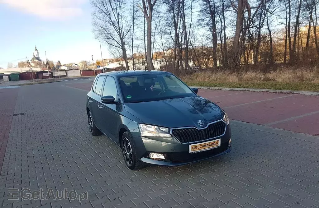 SKODA Fabia 