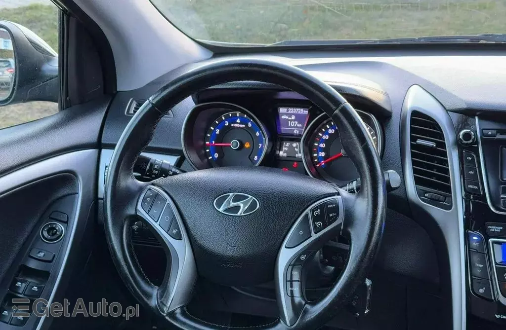 HYUNDAI I30 