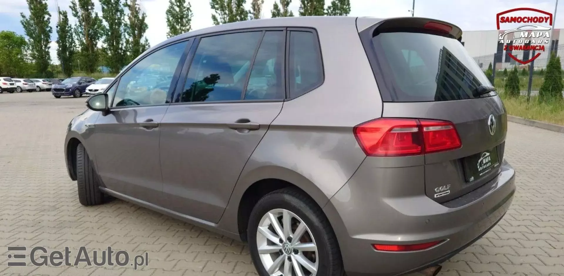 VOLKSWAGEN Golf Sportsvan 