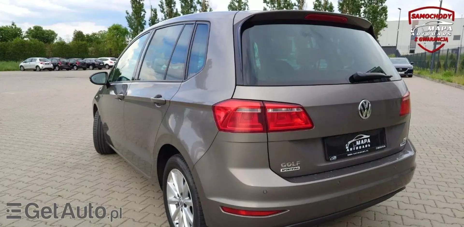 VOLKSWAGEN Golf Sportsvan 