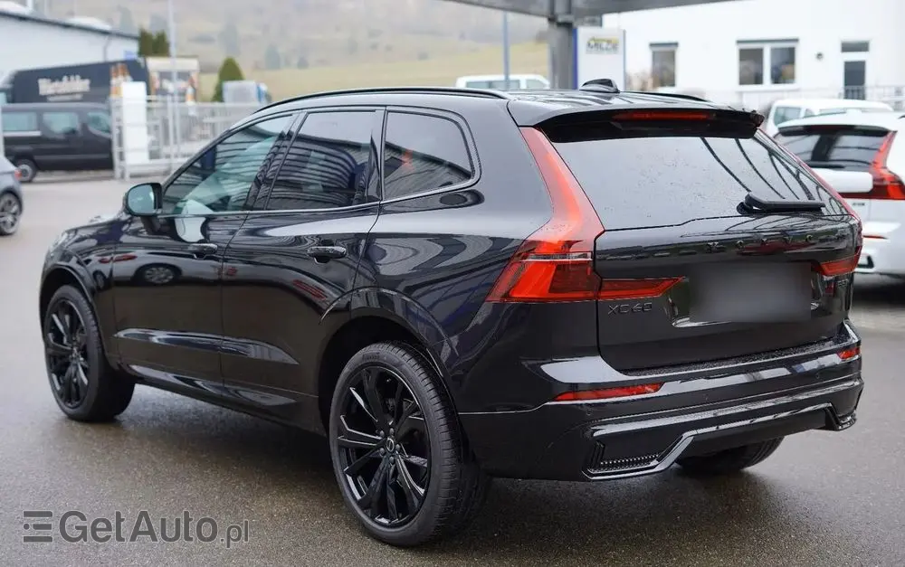 VOLVO XC 60 B5 B AWD Plus Black Edition