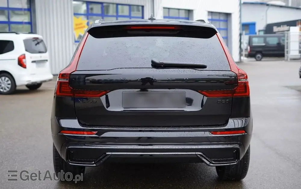 VOLVO XC 60 B5 B AWD Plus Black Edition