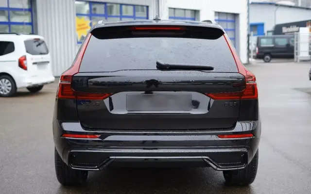 VOLVO XC 60 B5 B AWD Plus Black Edition