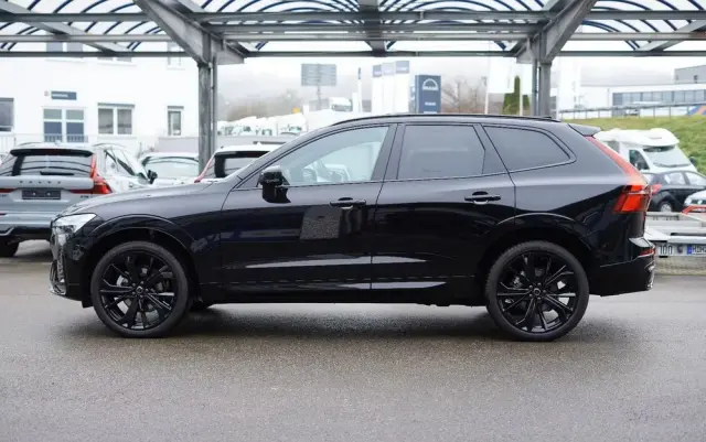 VOLVO XC 60 B5 B AWD Plus Black Edition