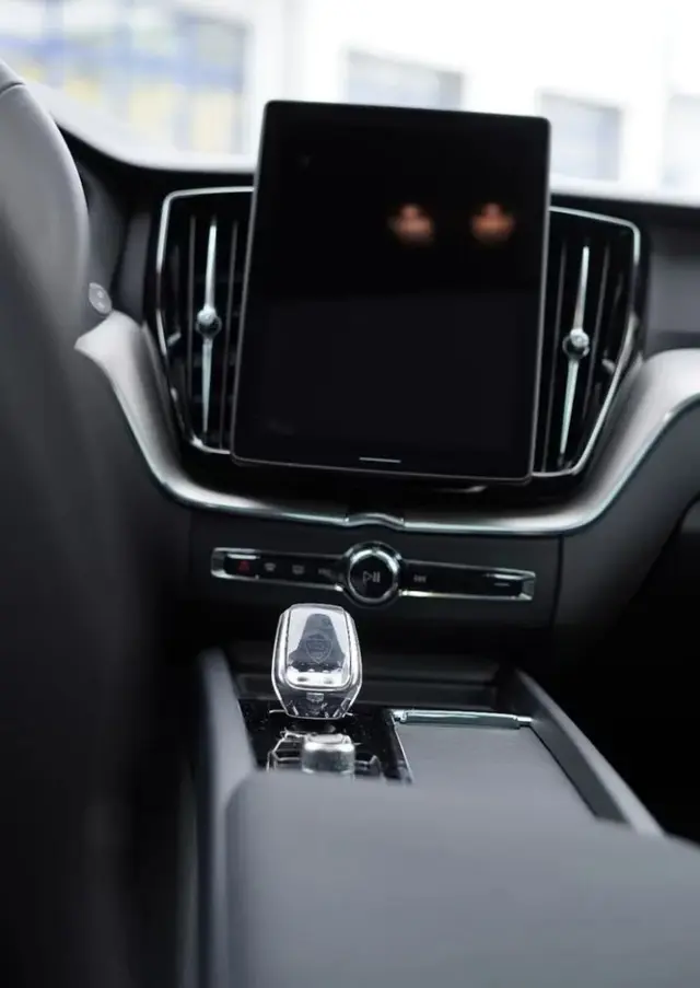 VOLVO XC 60 B5 B AWD Plus Black Edition