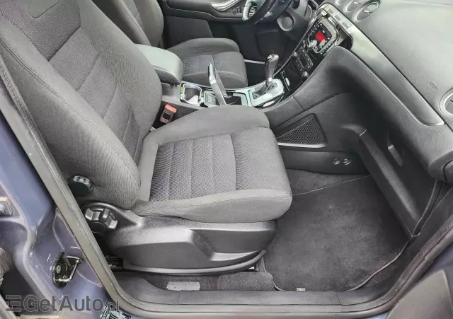 FORD S-Max 2.0 TDCi DPF Titanium