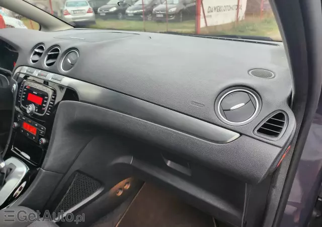 FORD S-Max 2.0 TDCi DPF Titanium