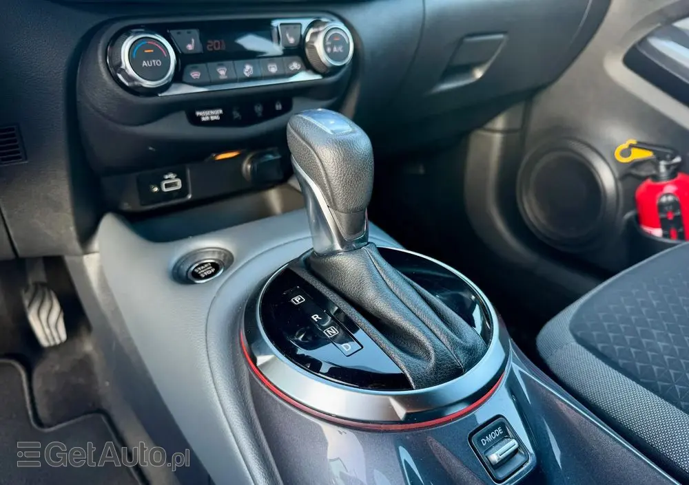 NISSAN Juke 1.0 DIG-T N-Connecta DCT