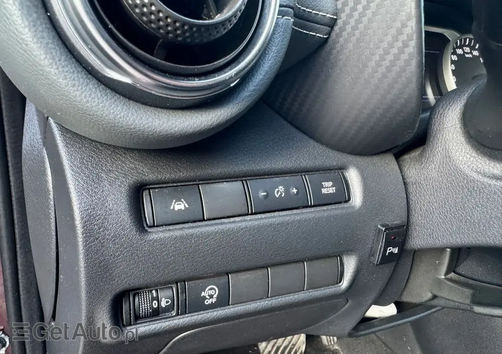 NISSAN Juke 1.0 DIG-T N-Connecta DCT