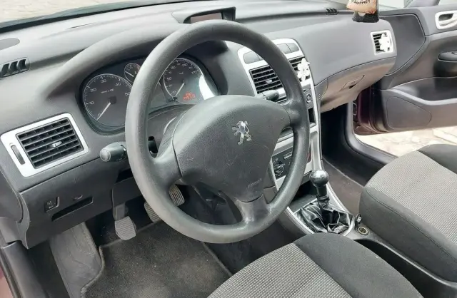 PEUGEOT 307 