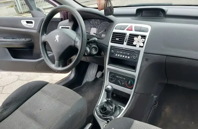 PEUGEOT 307 