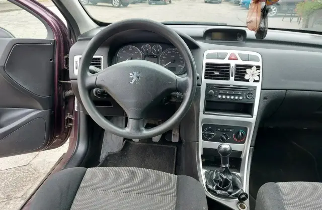 PEUGEOT 307 