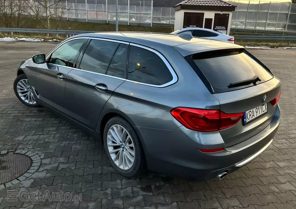 BMW Seria 5 520d Luxury Line