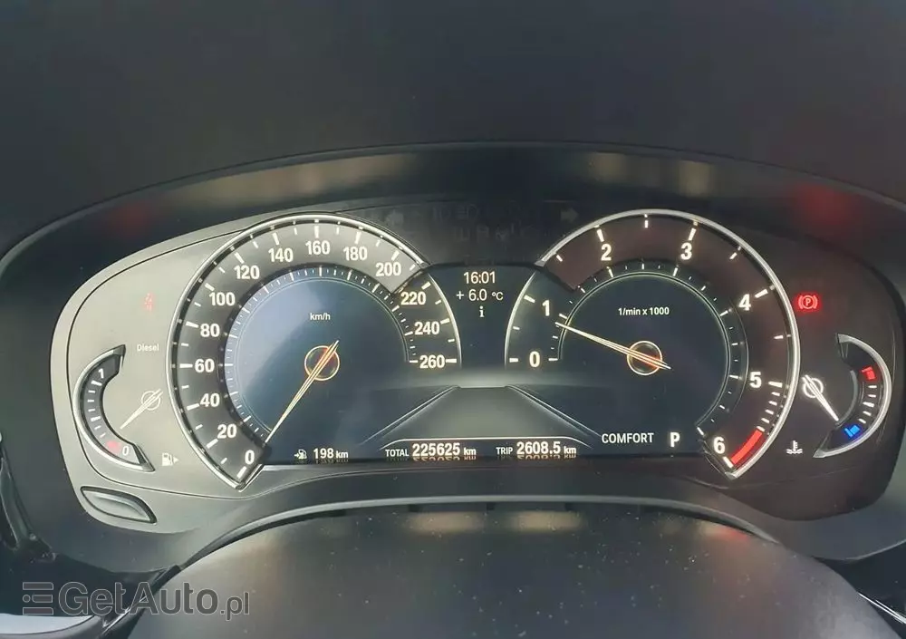 BMW Seria 5 520d Luxury Line