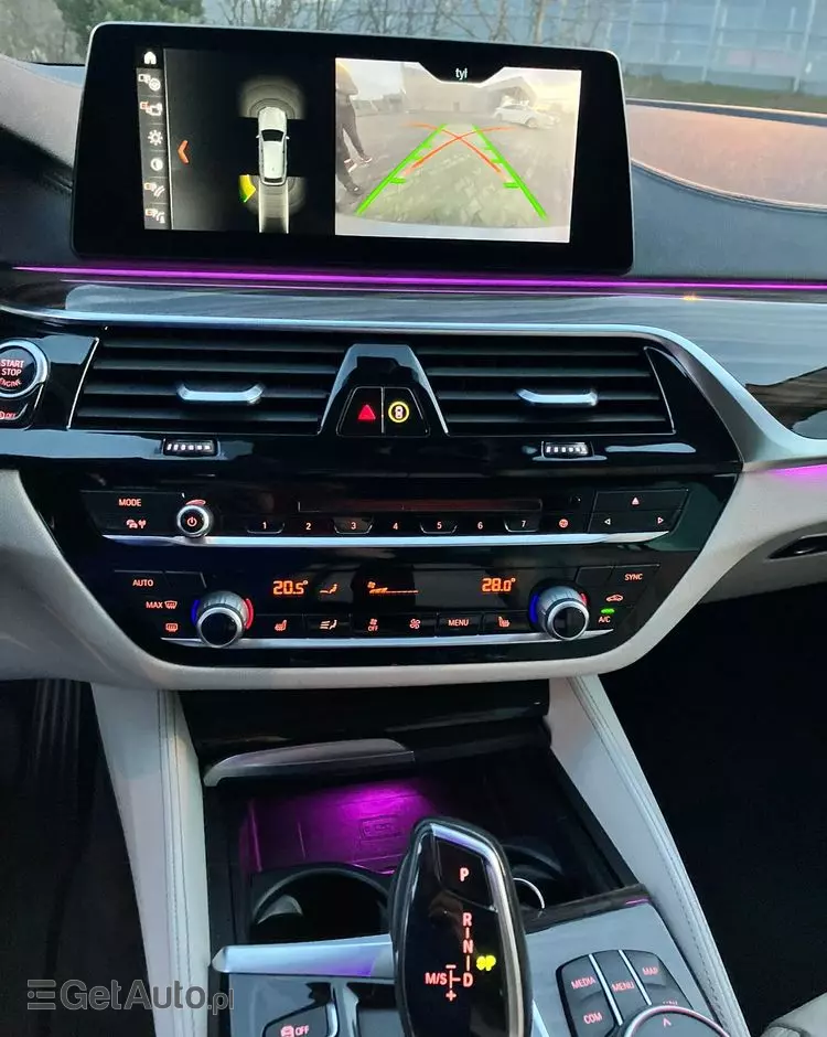 BMW Seria 5 520d Luxury Line