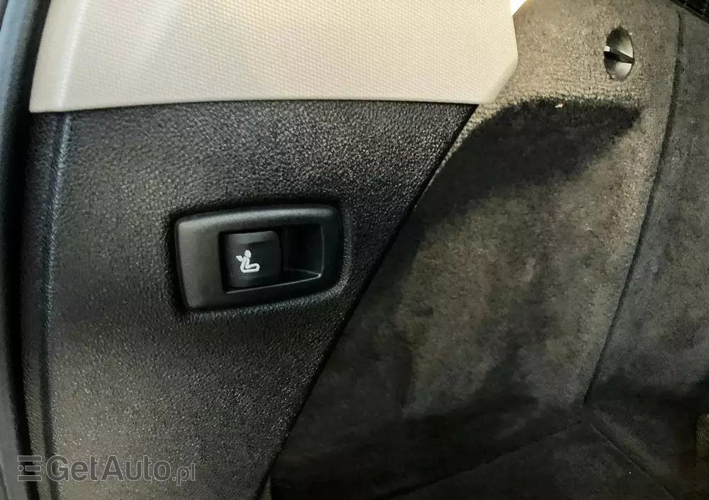 BMW Seria 5 520d Luxury Line