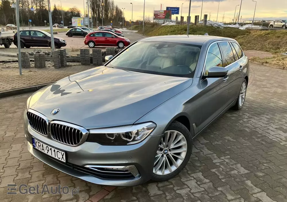 BMW Seria 5 520d Luxury Line