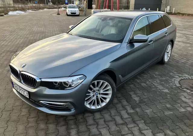 BMW Seria 5 520d Luxury Line