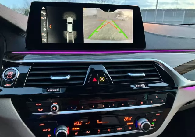 BMW Seria 5 520d Luxury Line