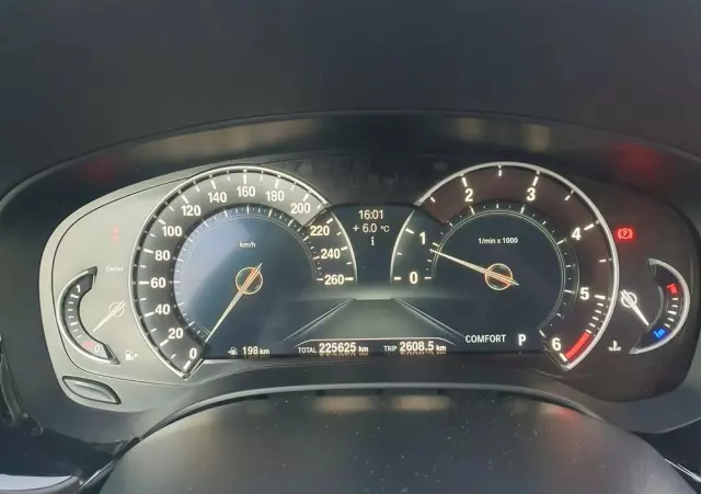 BMW Seria 5 520d Luxury Line