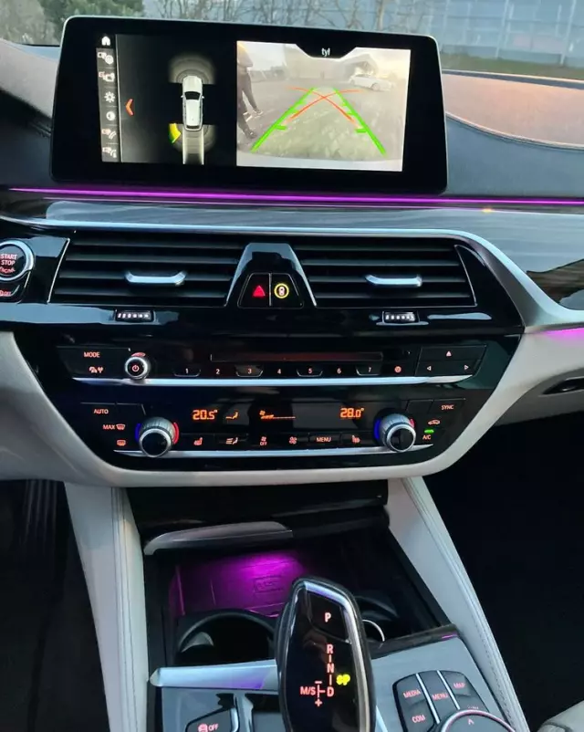 BMW Seria 5 520d Luxury Line