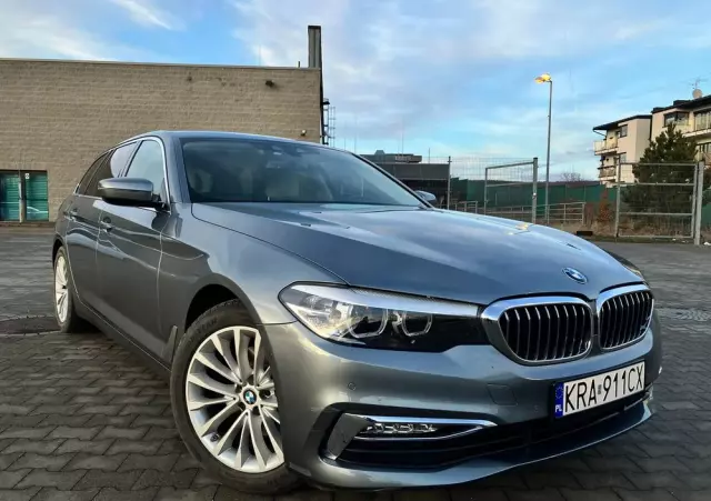 BMW Seria 5 520d Luxury Line