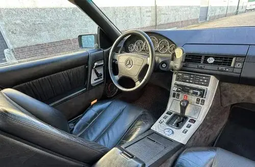 MERCEDES-BENZ SL 