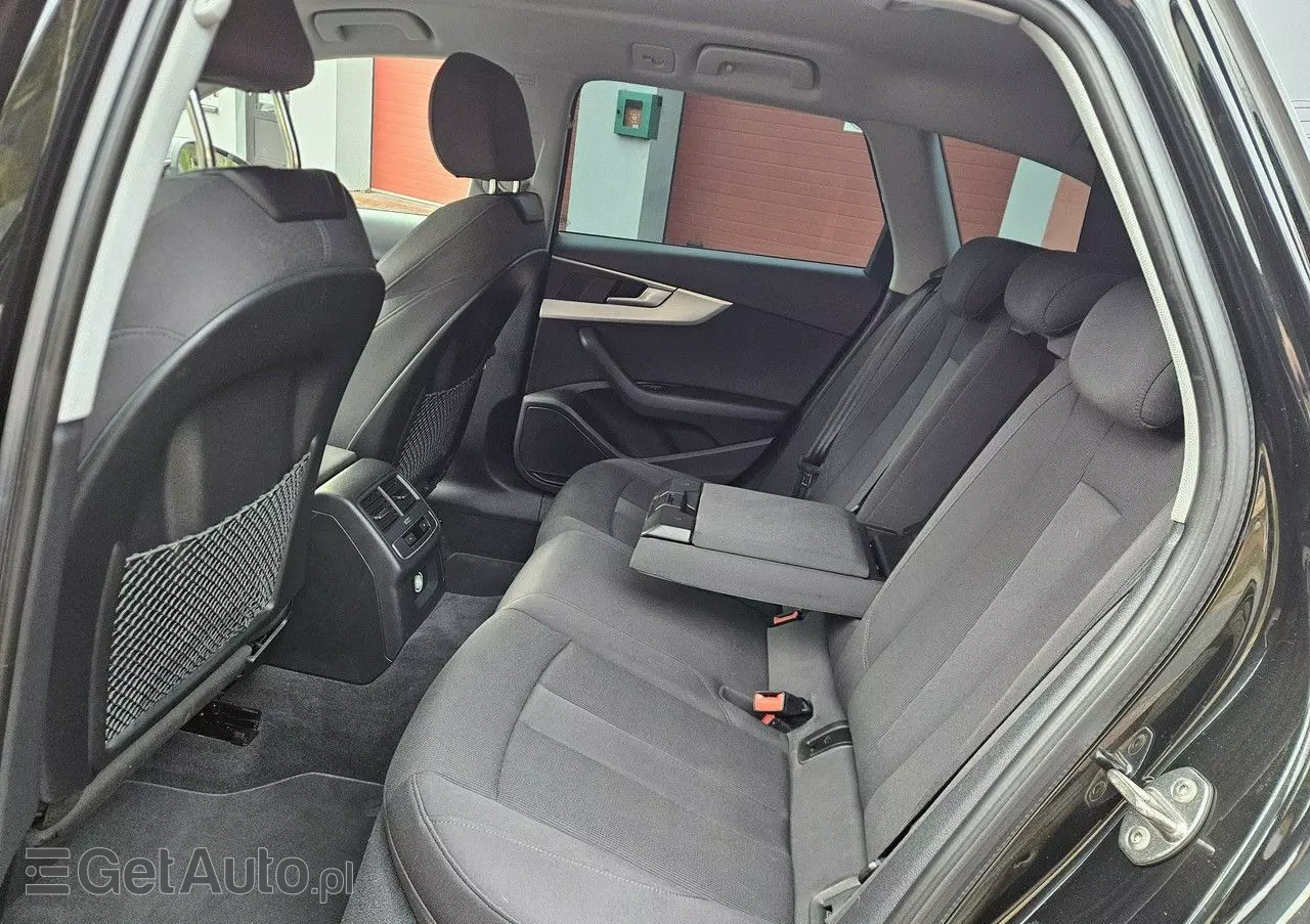 AUDI A4 Avant 35 TFSI S tronic